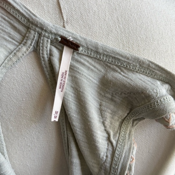 Free People Women's Light Sage Green Sleeveless Spring Summer Top Size Medium - Picture 9 of 9